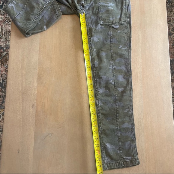 Anthropologie Wanderer Camo Utility Pants - Picture 13 of 13